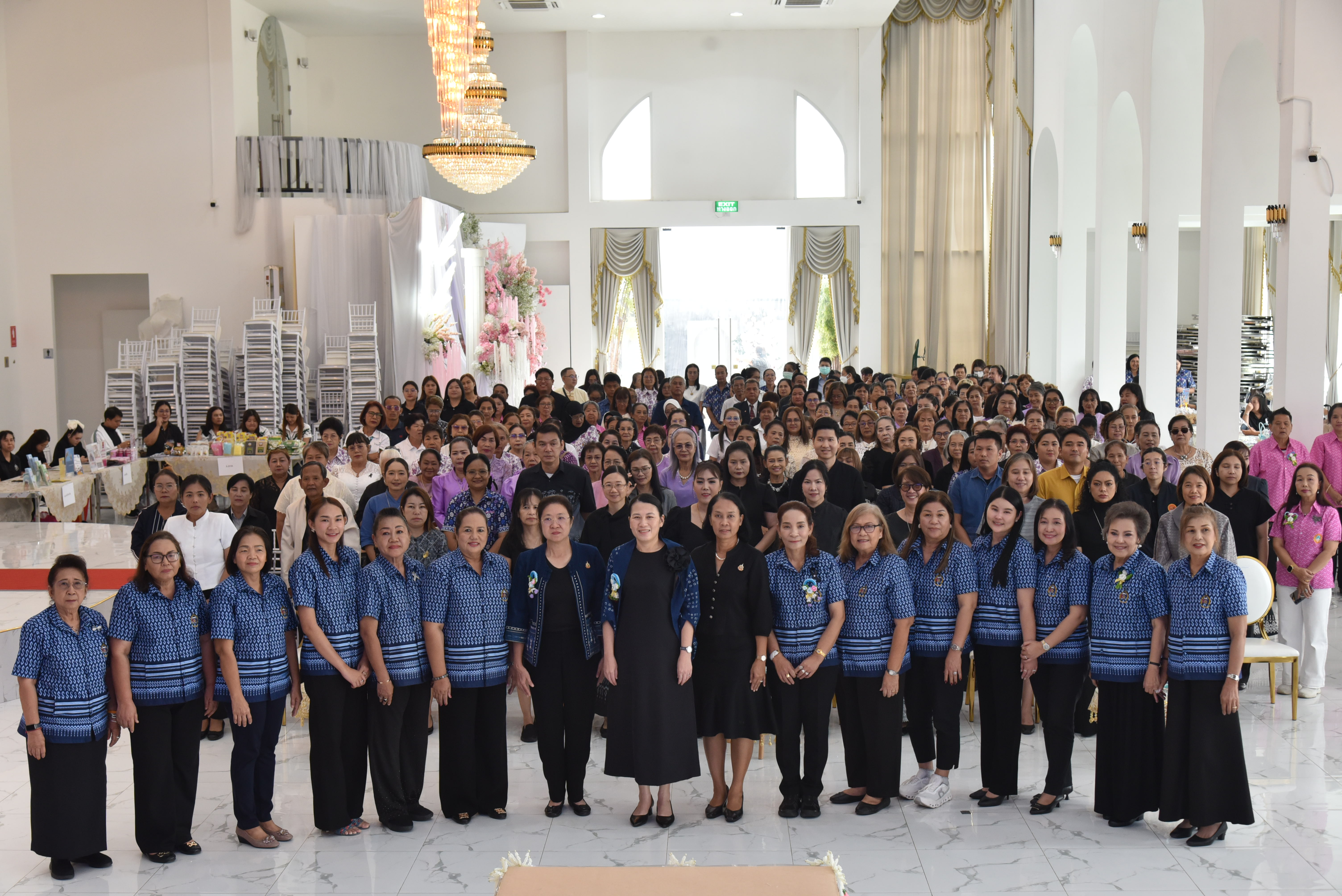พช.นนทบุรี ร่วมโครงการพลังสตรีนนท์ สร้างอาชีพ สร้างชุมชน แก้จนด้วยวิถีพอเพียง